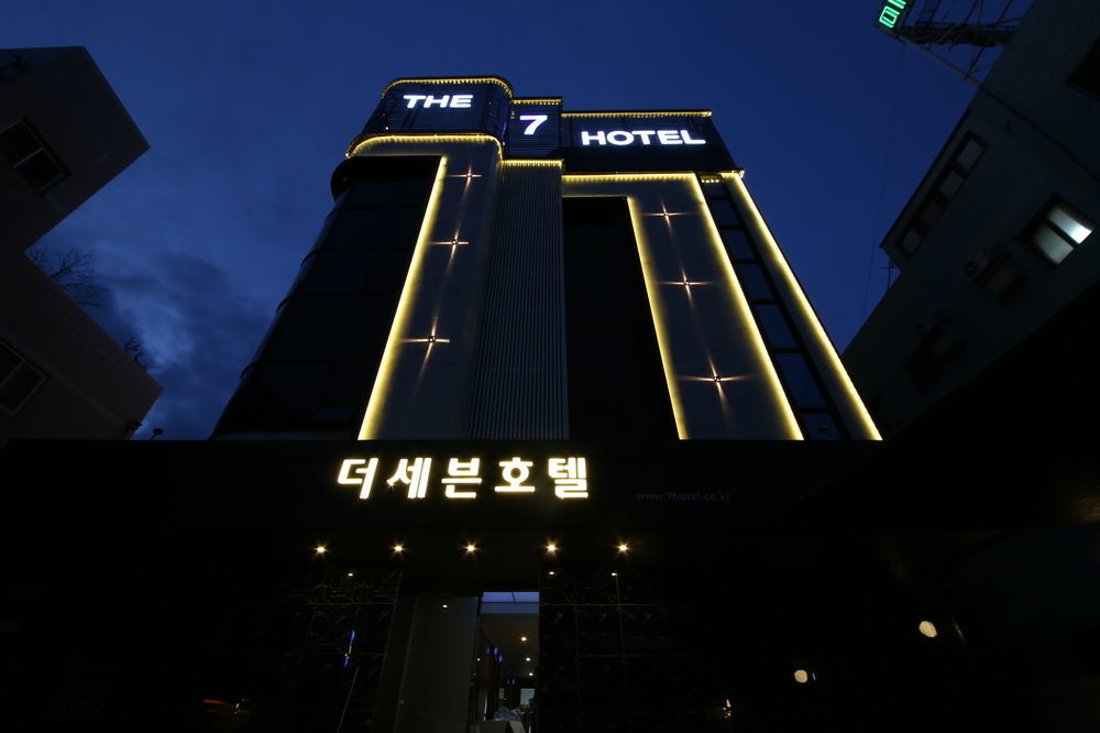 The 7 Hotel โพฮัง ภายนอก รูปภาพ